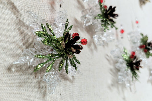 Teeny Mistletoe Snowflake