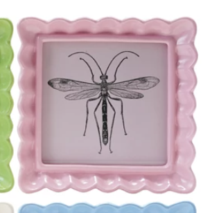 Resin Ruffled Photo Frame, 6 Colors