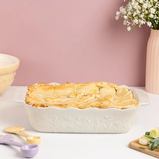 Mason Cash In the Meadow Med Rectangle Baker Cream
