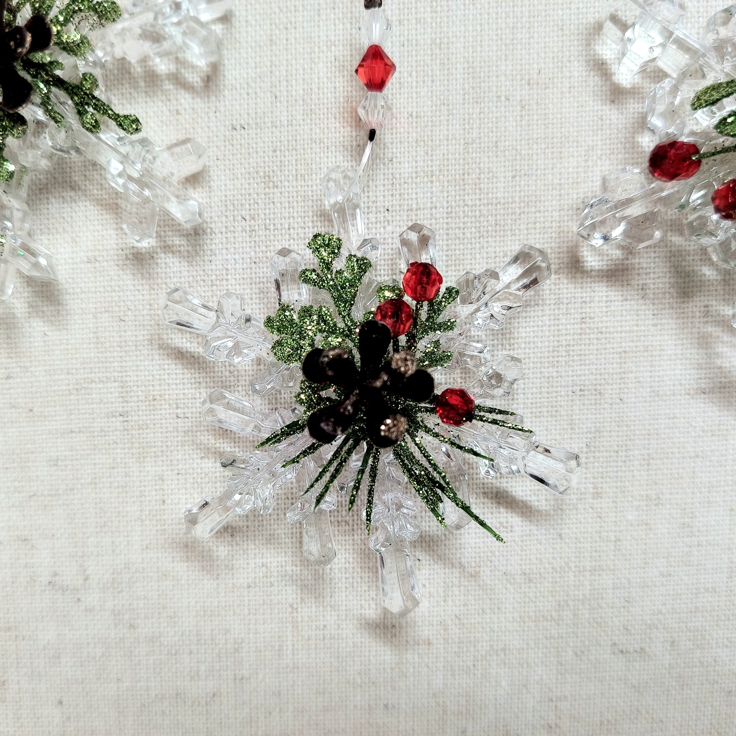Teeny Mistletoe Snowflake