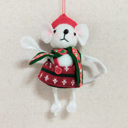 Caroler Mouse Ornament