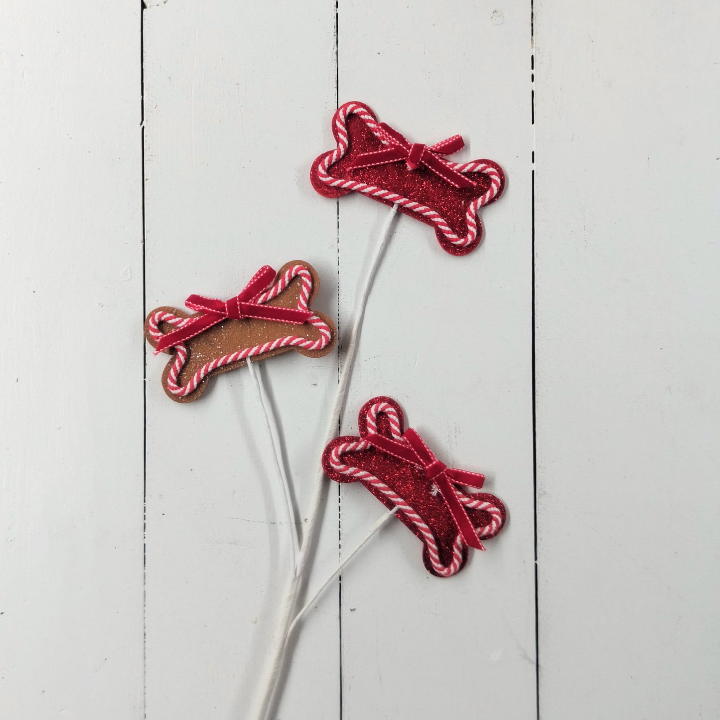 Glittered Dog Bone Spray 28.5"