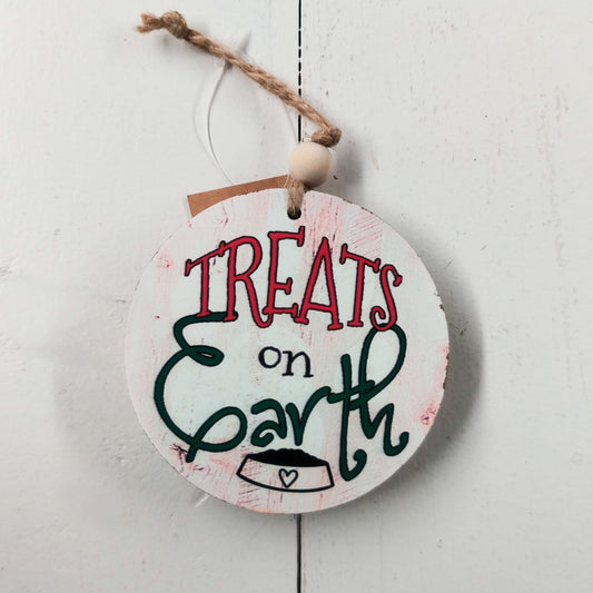Round Pet Ornament - Assorted