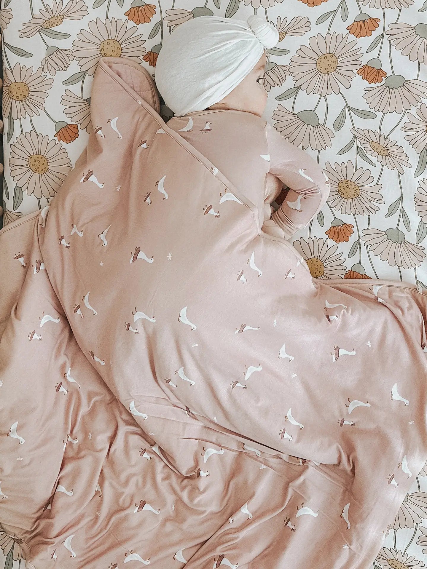 Tutu Goose SS26 Cloud Blanket