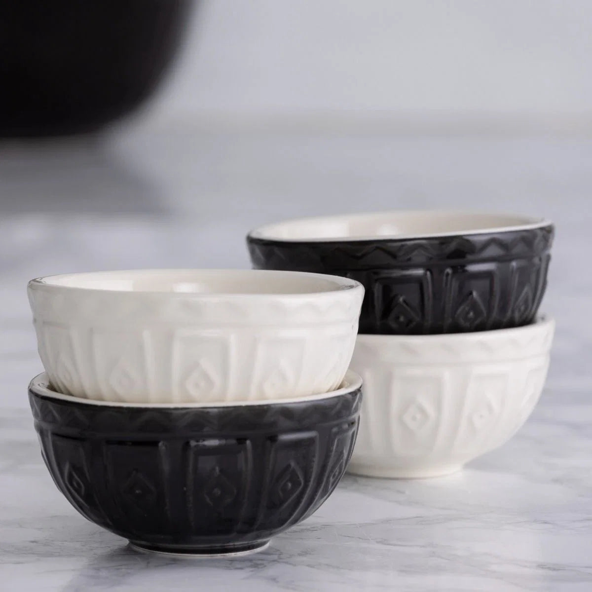 Mason Cash Color Mix Prep Bowls (Set of 4) | Black & Cream