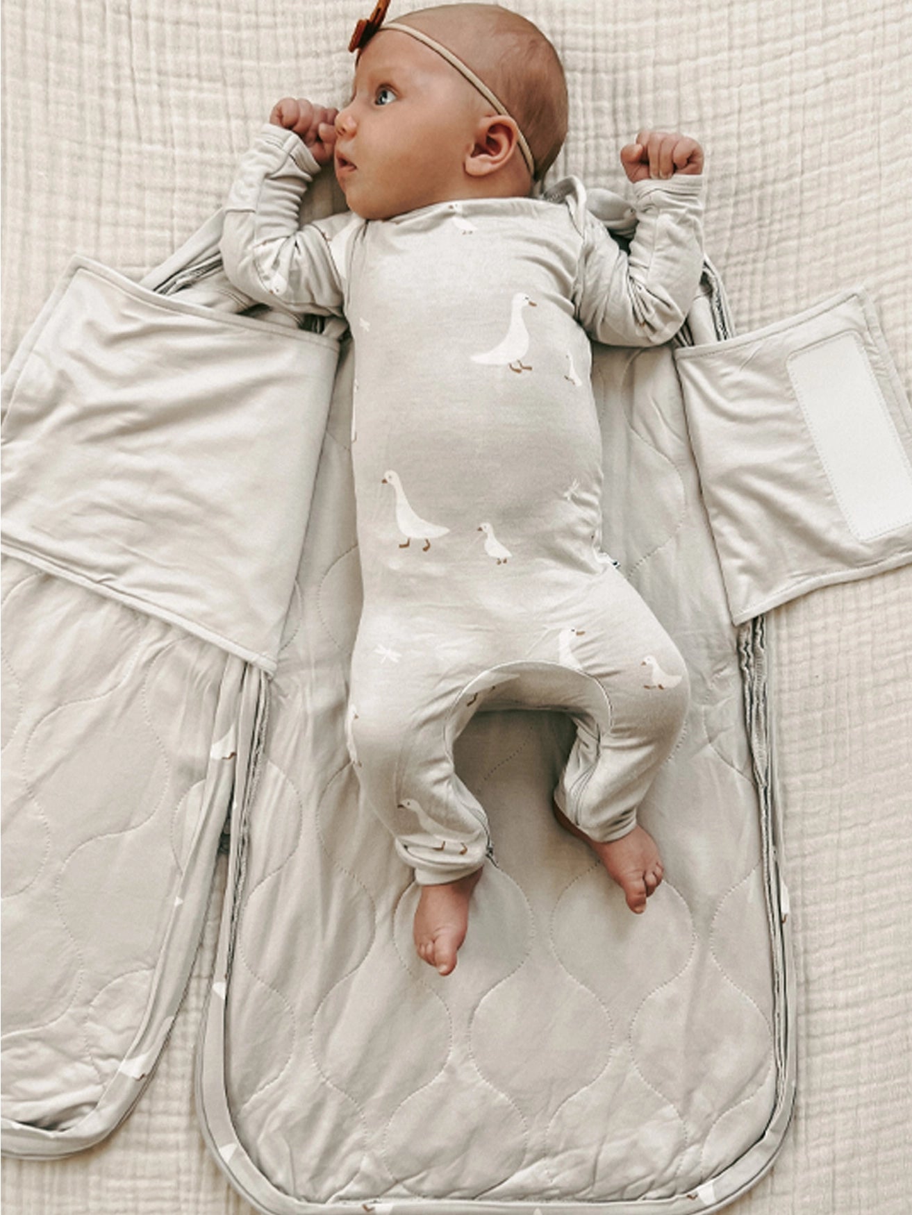 Goose Swaddle 1.0