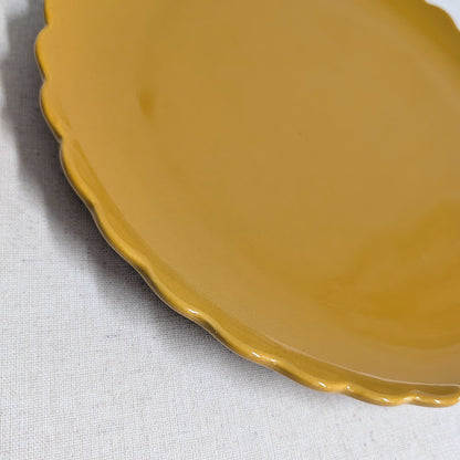 Round Scalloped Round Plate-Mustard