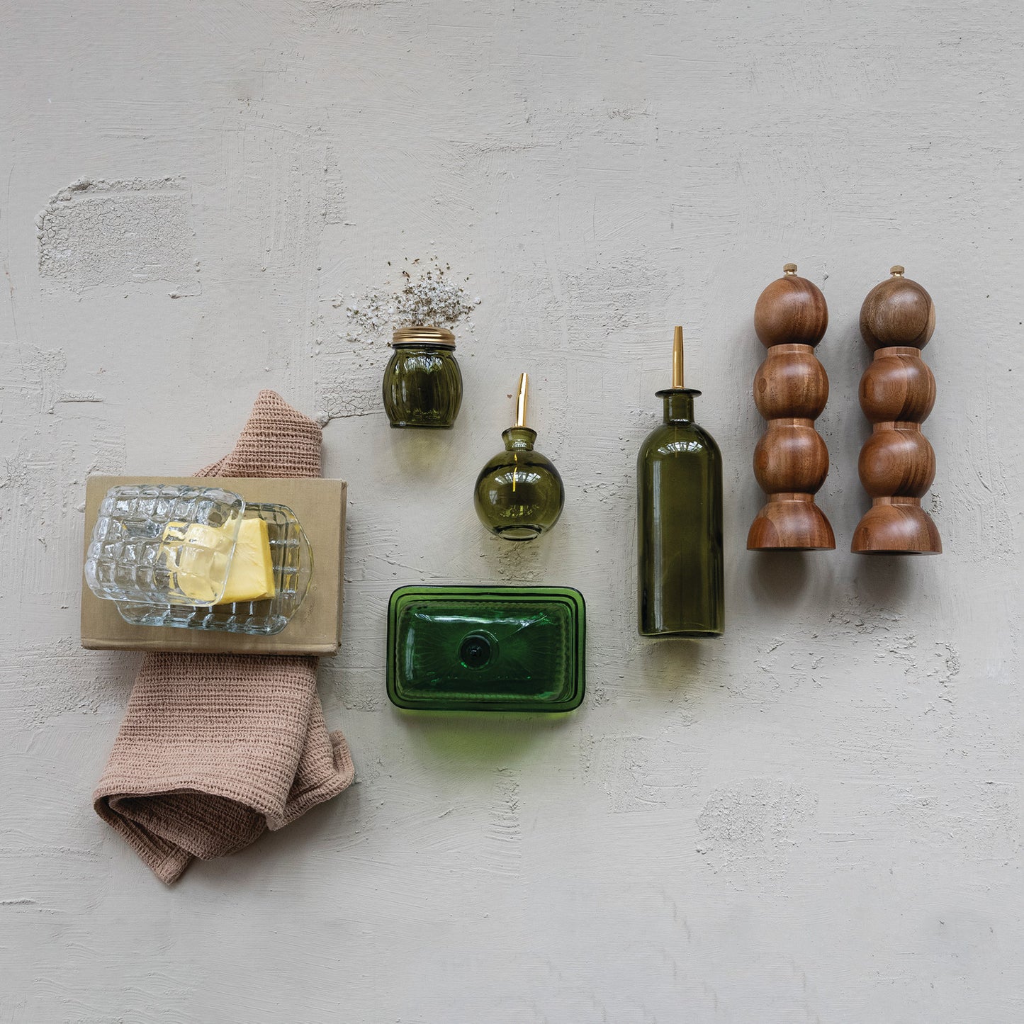 Glass Cheese/Spice Shaker with Metal Lid, Olive Color & Gold Finish