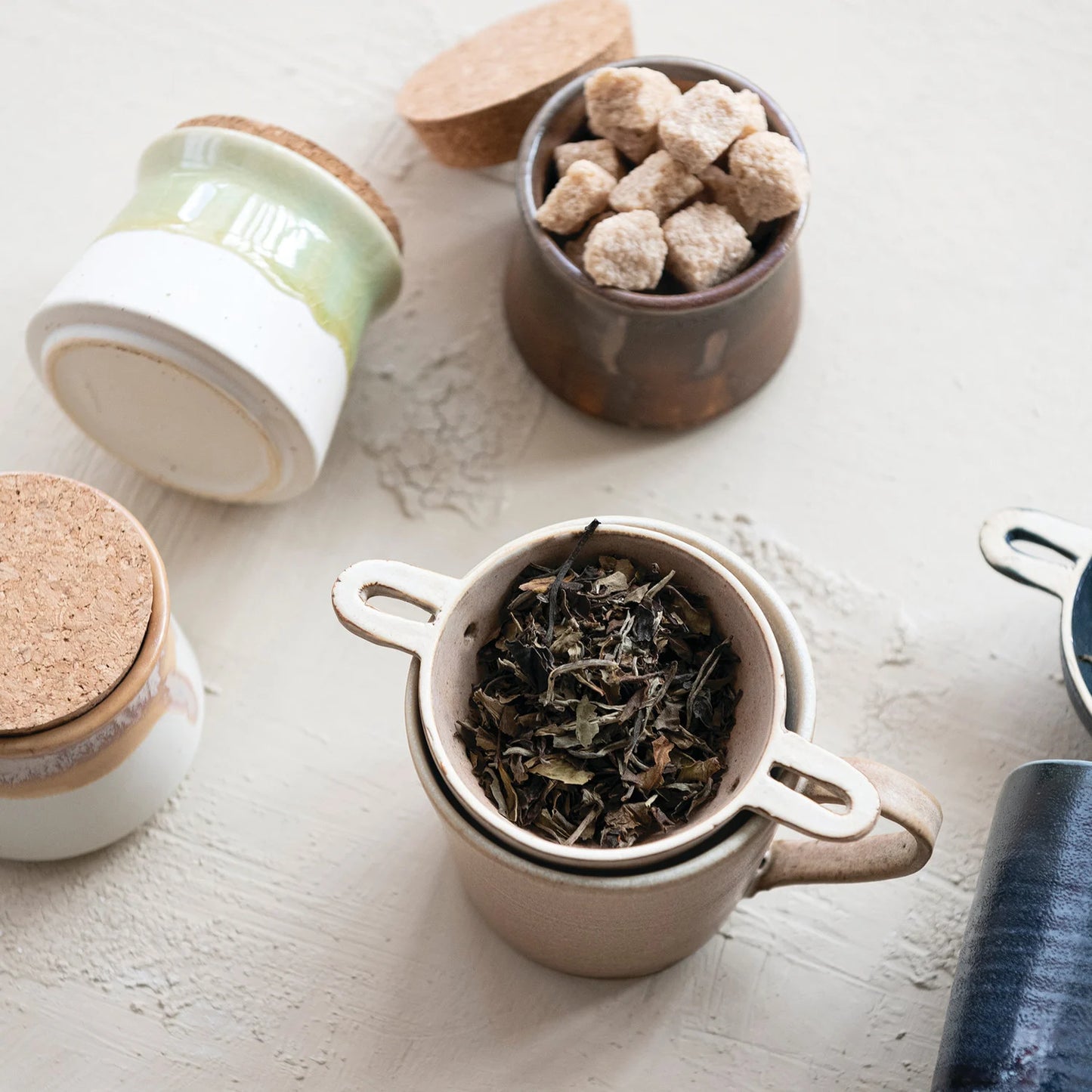 14 oz. Stoneware Mug with Strainer