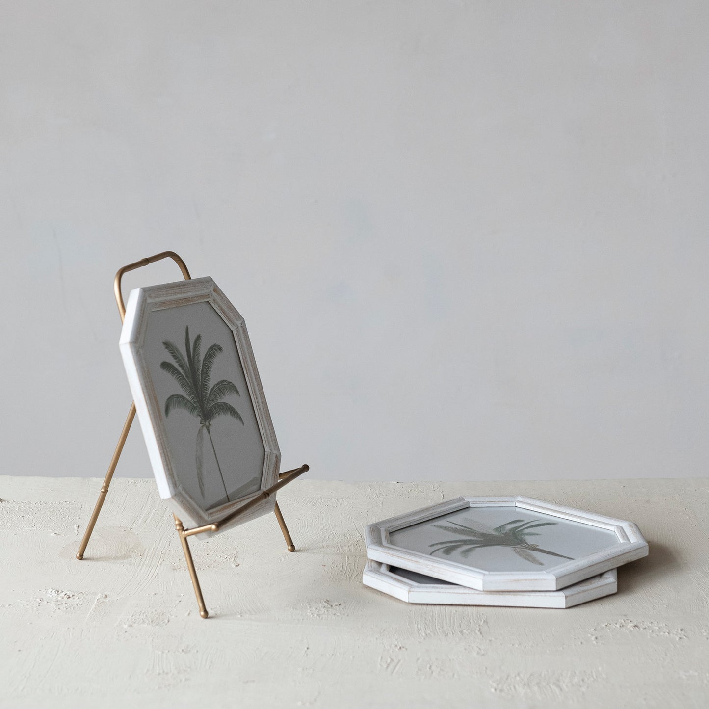 Metal Easel, Gold Finish