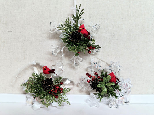 Snowflake w/ Cardinal