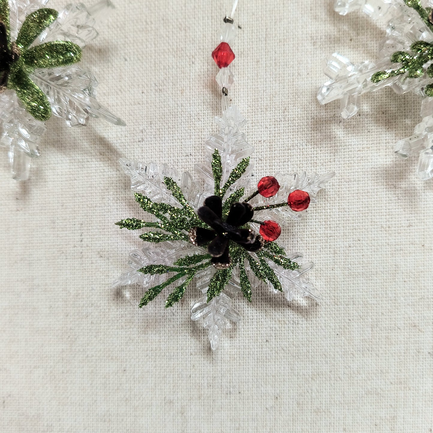 Teeny Mistletoe Snowflake