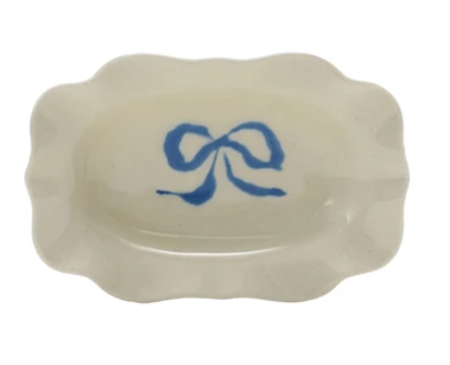 Stoneware dish w/ Bow & Scalloped Edge