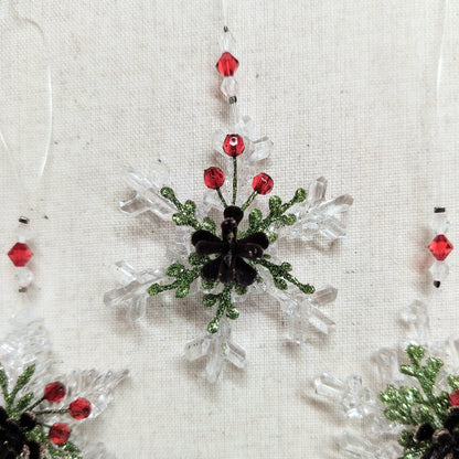 Teeny Mistletoe Snowflake
