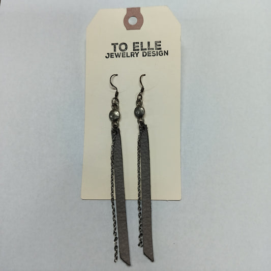 Lori Dangle Earrings