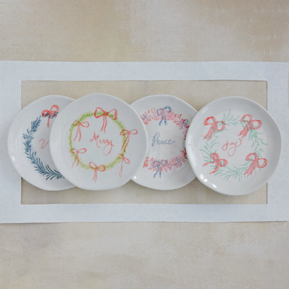 Stoneware Plate with Holiday Wreath & Word